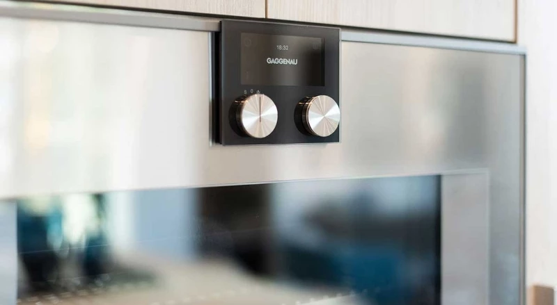 RC at CF Richmond Centre by Cadillac Fairview Corporation and Shape Properties presale