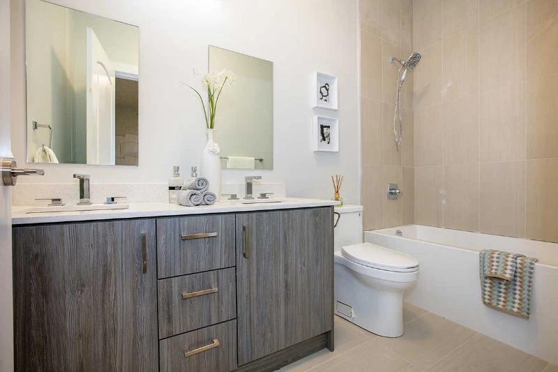 Moody on the Hill by Royal Columbia Development presale